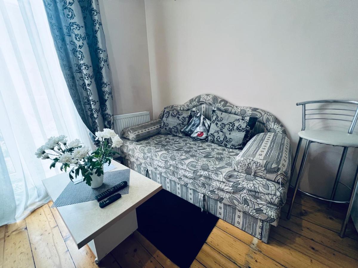 Apartment In The City Center Mini Ивано-Франкивск Екстериор снимка